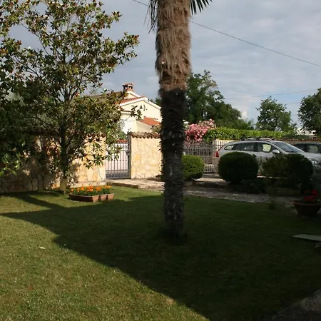 Ferienhaus Family House On Private Property With Pool Žbandaj