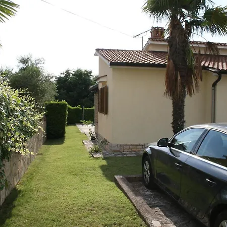 Ferienhaus Family House On Private Property With Pool Žbandaj