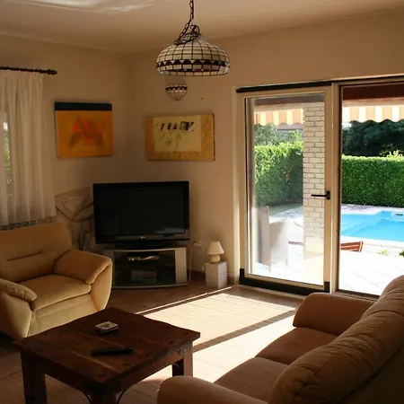 Family House On Private Property With Pool * Žbandaj